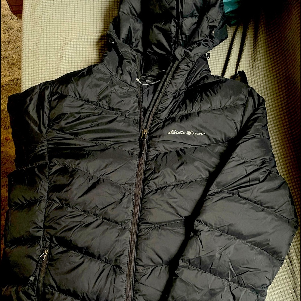 Medium Eddie Bauer puffer